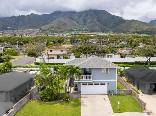 1911 Pohakea Pl, Wailuku, HI 96793