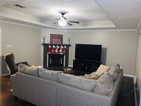 3rd image of 1485 Siouxan Dr