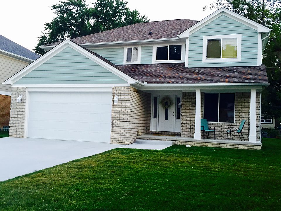 1st image of 21717 Maxine St