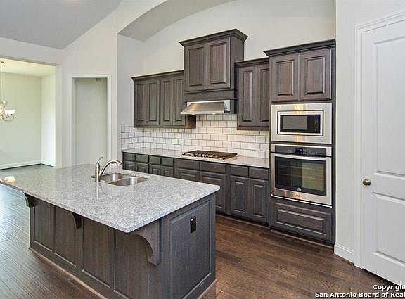 4th image of 10011 Rachel Ln