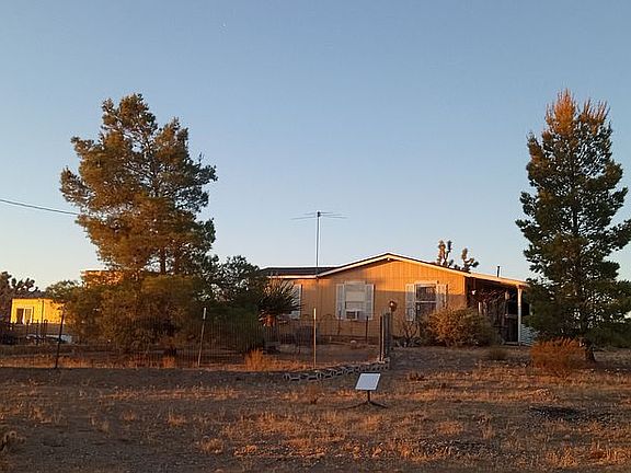 Dog run facing north