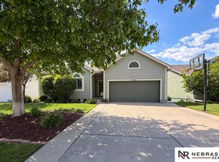 14634 Saratoga St, Omaha, NE 68116