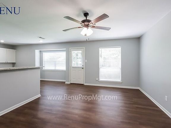 2nd image of 2110 Southwood Dr