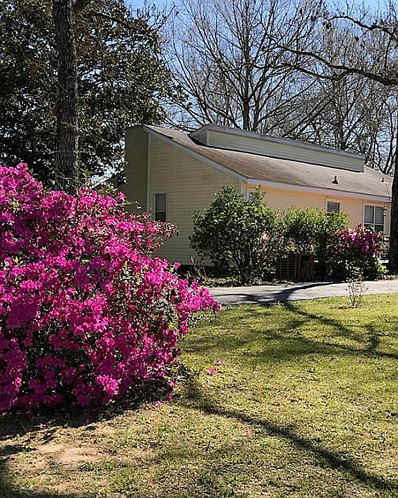 1st image of 112 Mulberry Dr