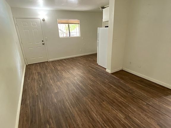 5th image of 770 N Dodge Blvd APT 6