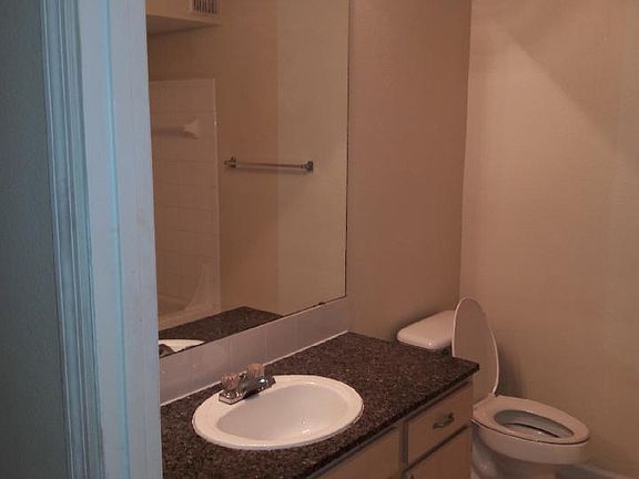 5th image of 712 Crest Pines Dr APT 322