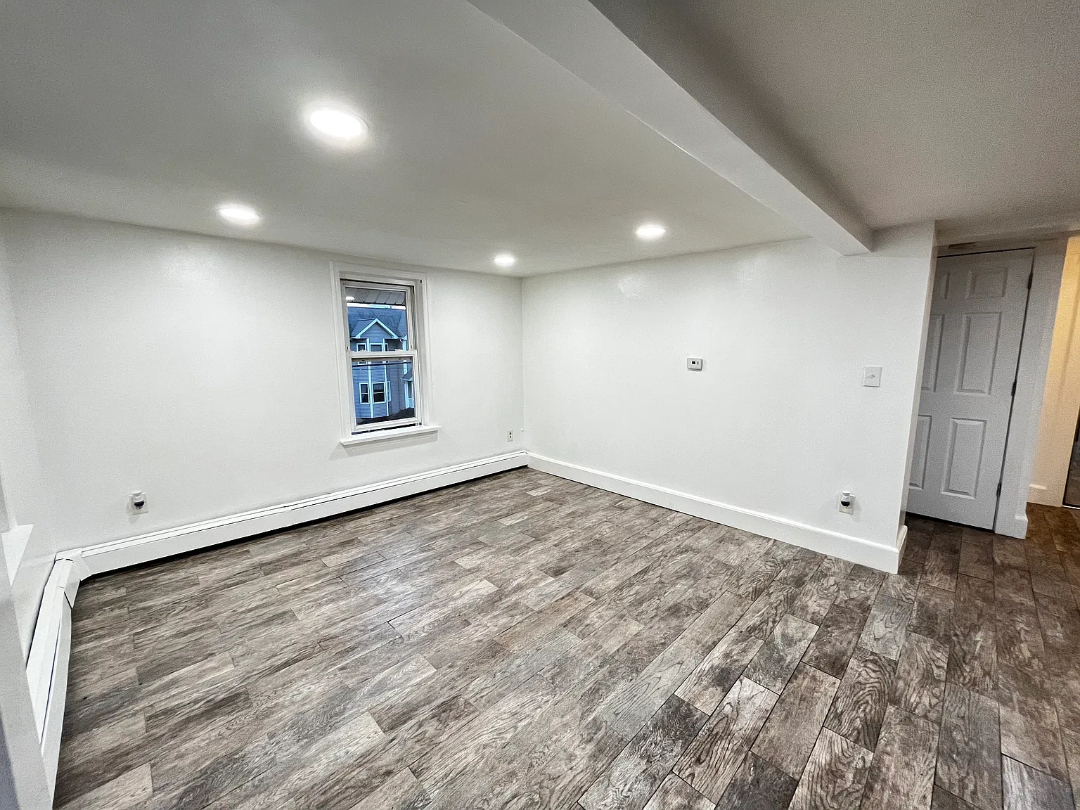 342 N Lincoln Ave — Photo 1