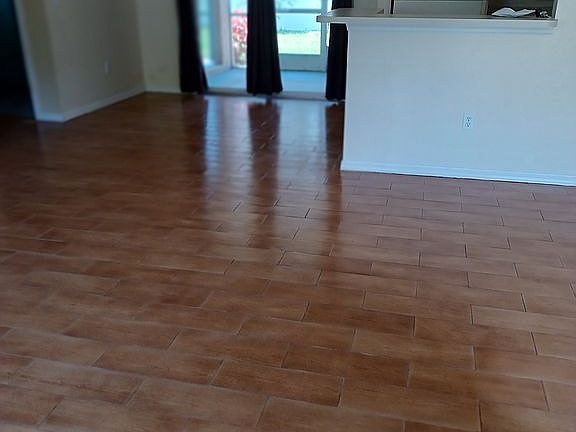 3rd image of 4867 Sunburst Ave