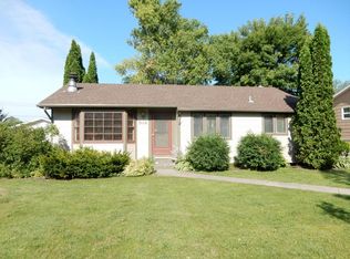 3110 Walnut St, Grand Forks, ND 58201