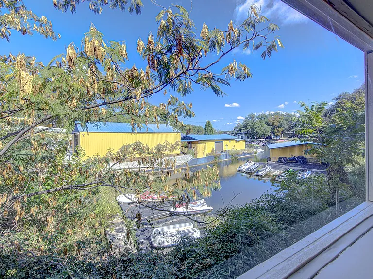 705 Sunrise Ave — Photo 7