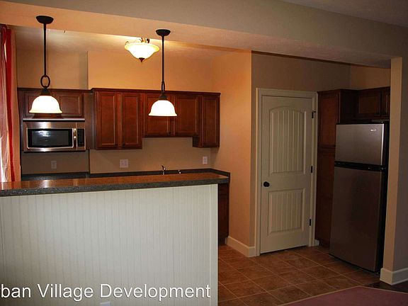 4th image of 1036 S 31st St APT 7