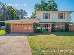 322 Kathleen Pl NW, Fort Walton Beach, FL 32548