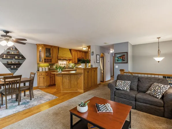 14074 Heywood Path, Apple Valley, MN 55124