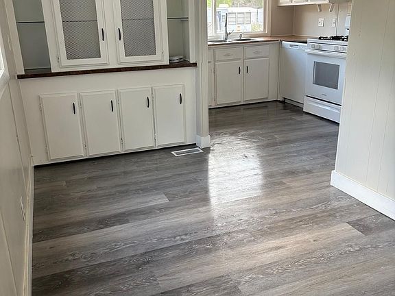 4th image of 125 W Bush St #1