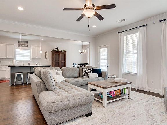 4th image of 3332 Greymoor Circle