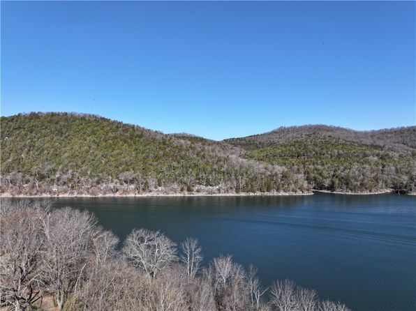 890 Hannah Ln #30, Eureka Springs, AR 72631