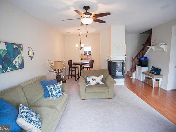3rd image of 1225 Rockland Ct