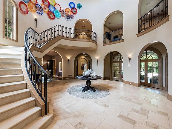 3rd image of 5019 Shadywood Ln