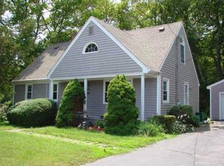 94 Roseland Ter, Tiverton, RI 02878