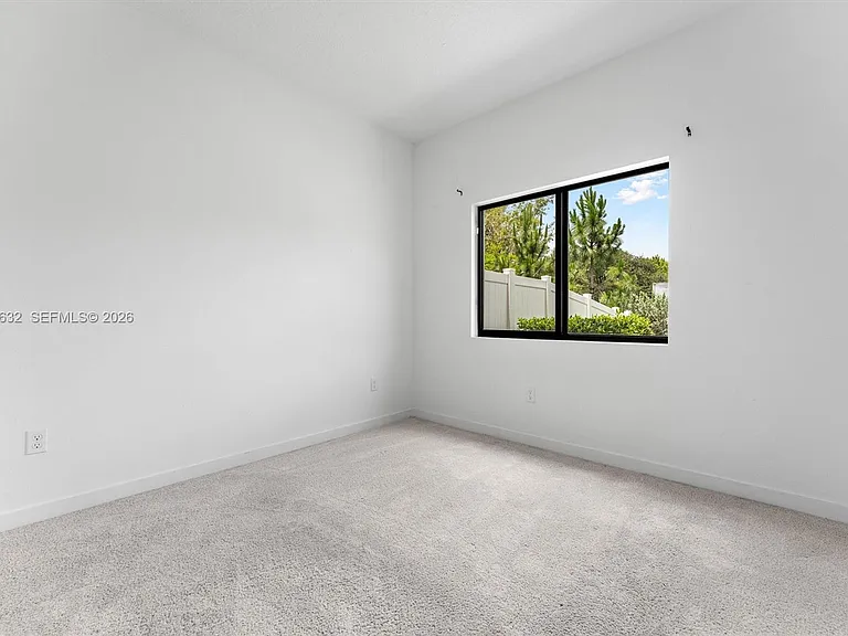 4825 Dillion St — Photo 23