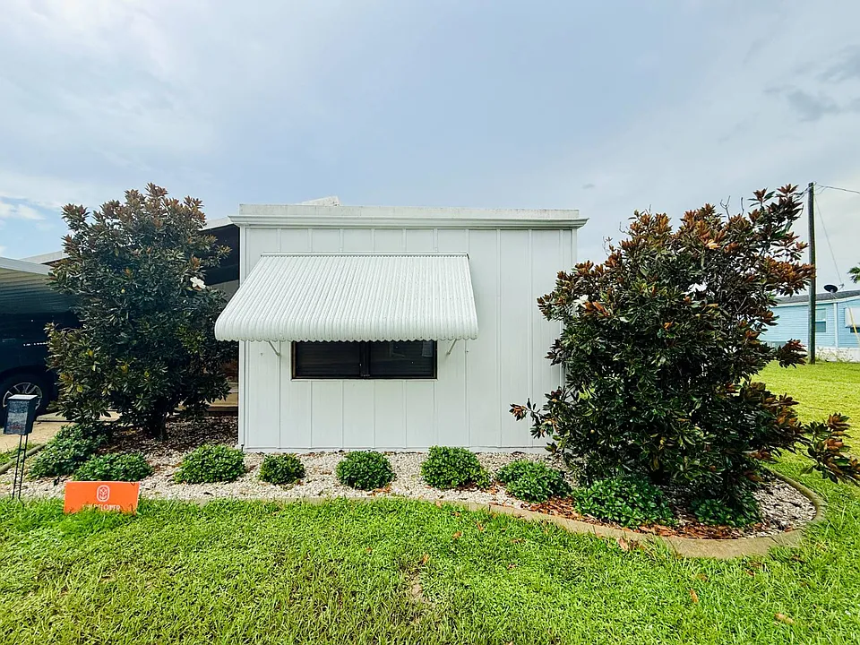 2902 Bruce Ln