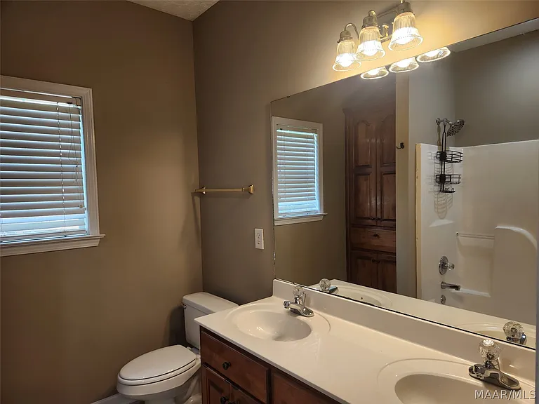 1922 Denny Dr — Photo 20