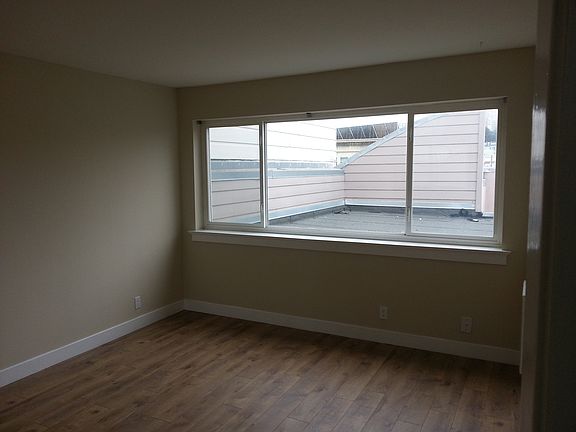 2nd image of 1626 Lombard St APT 4