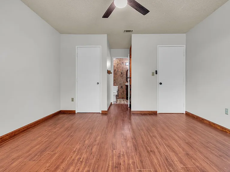 1428 Camelot Dr — Photo 21