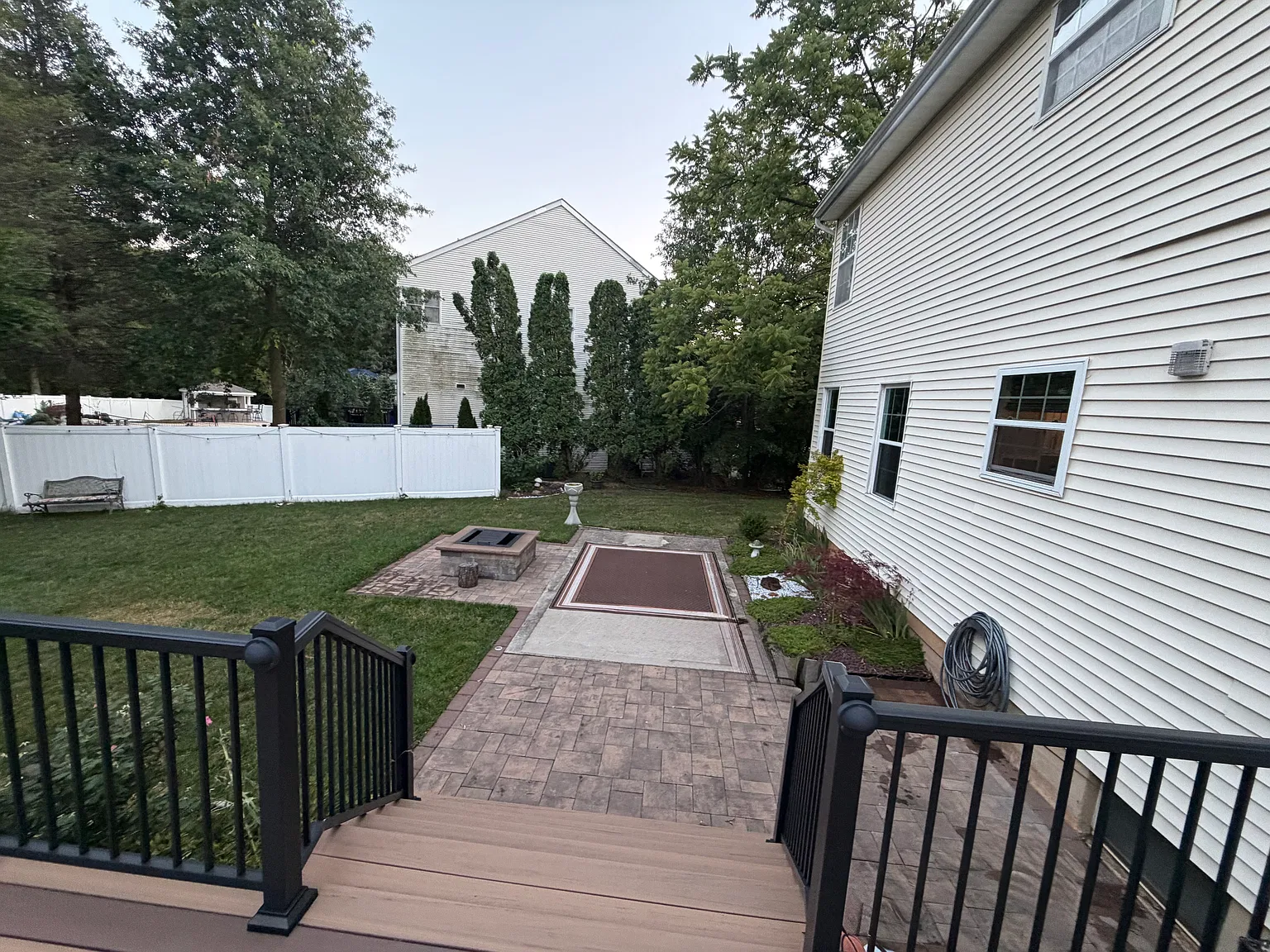 4 bed, 2498 sqft, $4,700 — Photo 3