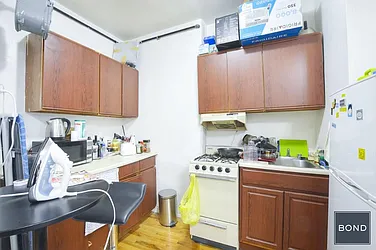 Rented by Bond New York