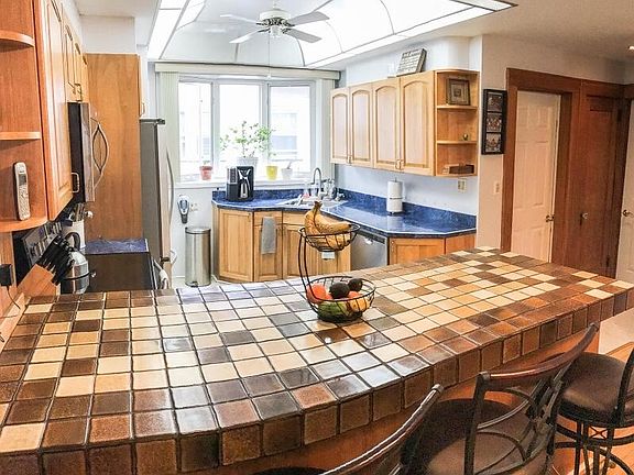 3rd image of 31 Delawanna Ave
