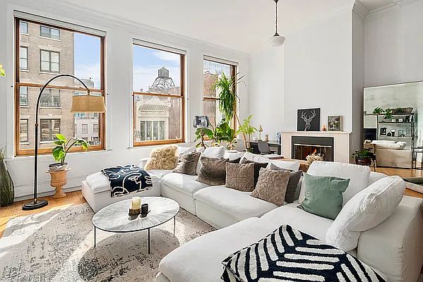 1st image of 475 Broadway APT 5E