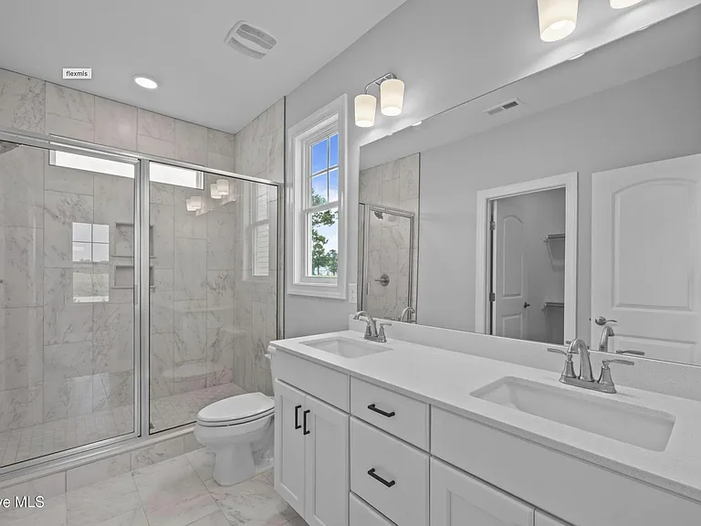 319 Taylorwood Dr — Photo 17