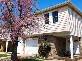 15 Perkiomen Ave, Staten Island, NY 10312