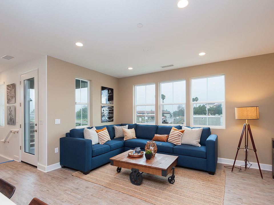 1st image of 517 Sertoma Way Unit 122