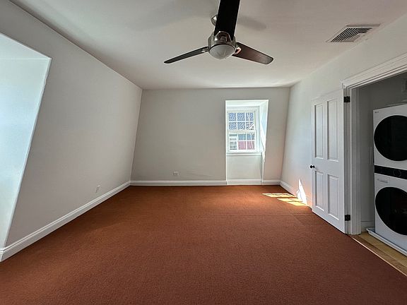 4th image of 166 Prospect St