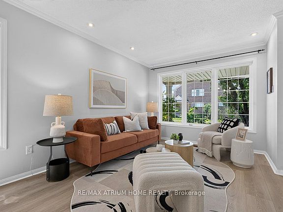 4th image of 2293 Oakhaven Dr