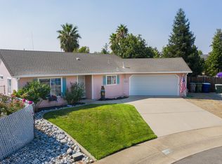 560 Montcrest Ct, Redding, CA 96003