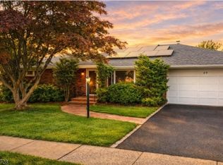49 Kipp Ave, Elmwood Park Boro, NJ 07407