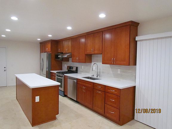 3rd image of 41339 Erma Ave