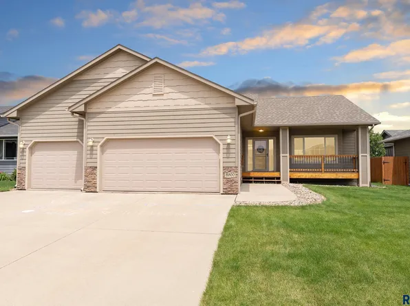 8900 W 19th St, Sioux Falls, SD 57106