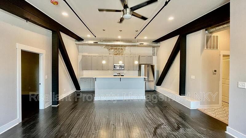 1st image of 811 Madison Ave Penthouse 400