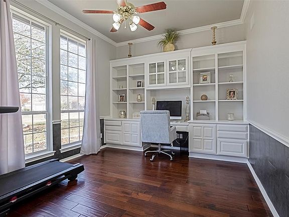 4th image of 127 Oakview Dr