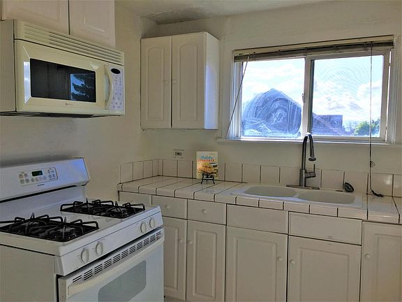 2nd image of 1225 W San Carlos St