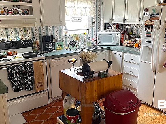 5th image of 17915 Little Rock Rd #6