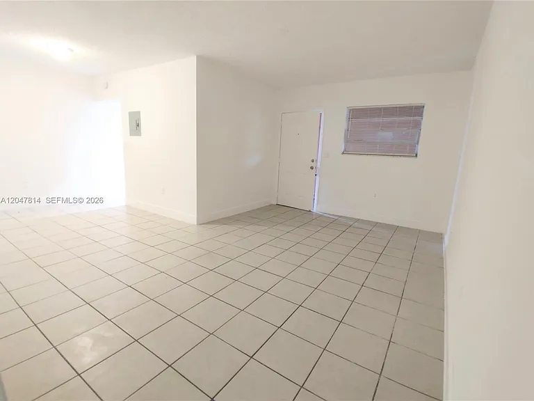 1265 W 24th St #108 — Photo 10