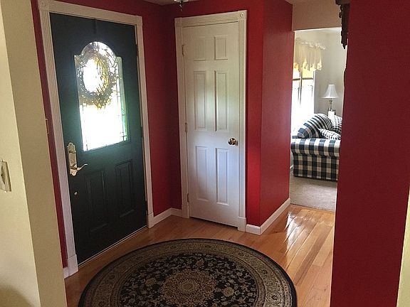 3rd image of 730 William Dr