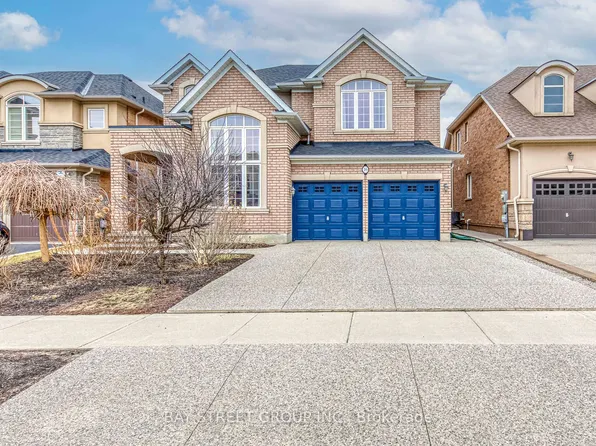 16 Henderson St, Hamilton, ON L9K 0H1