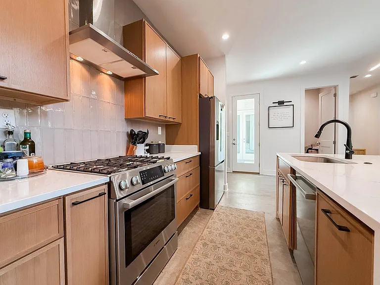 765 Carnes Station Cv — Photo 5