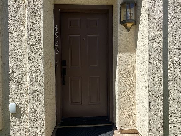 3rd image of 4923 E Hazel Dr Unit 1